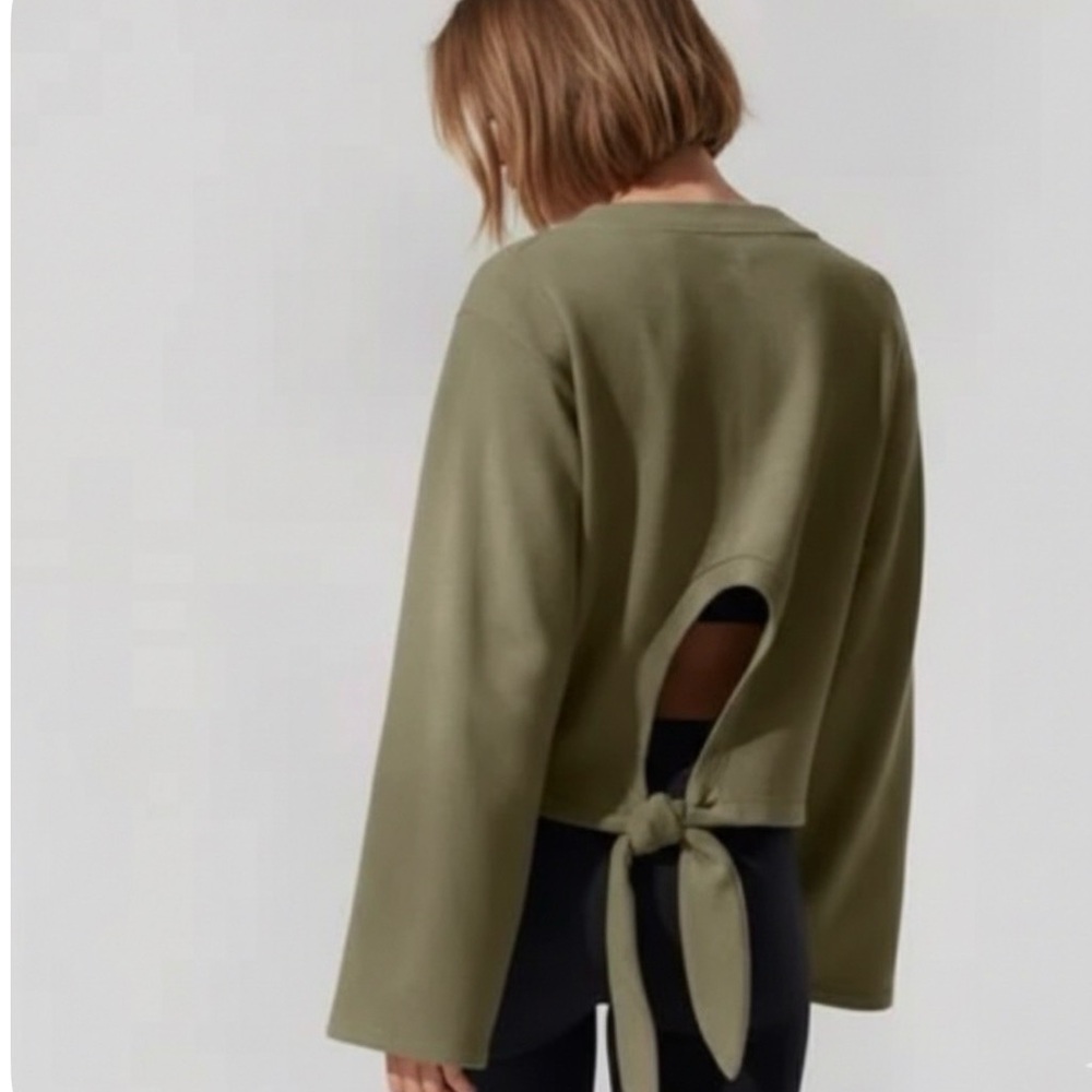 VARLEY - NWT women’s Weymouth olive open tie back sweatshirt oversized top SZ XS